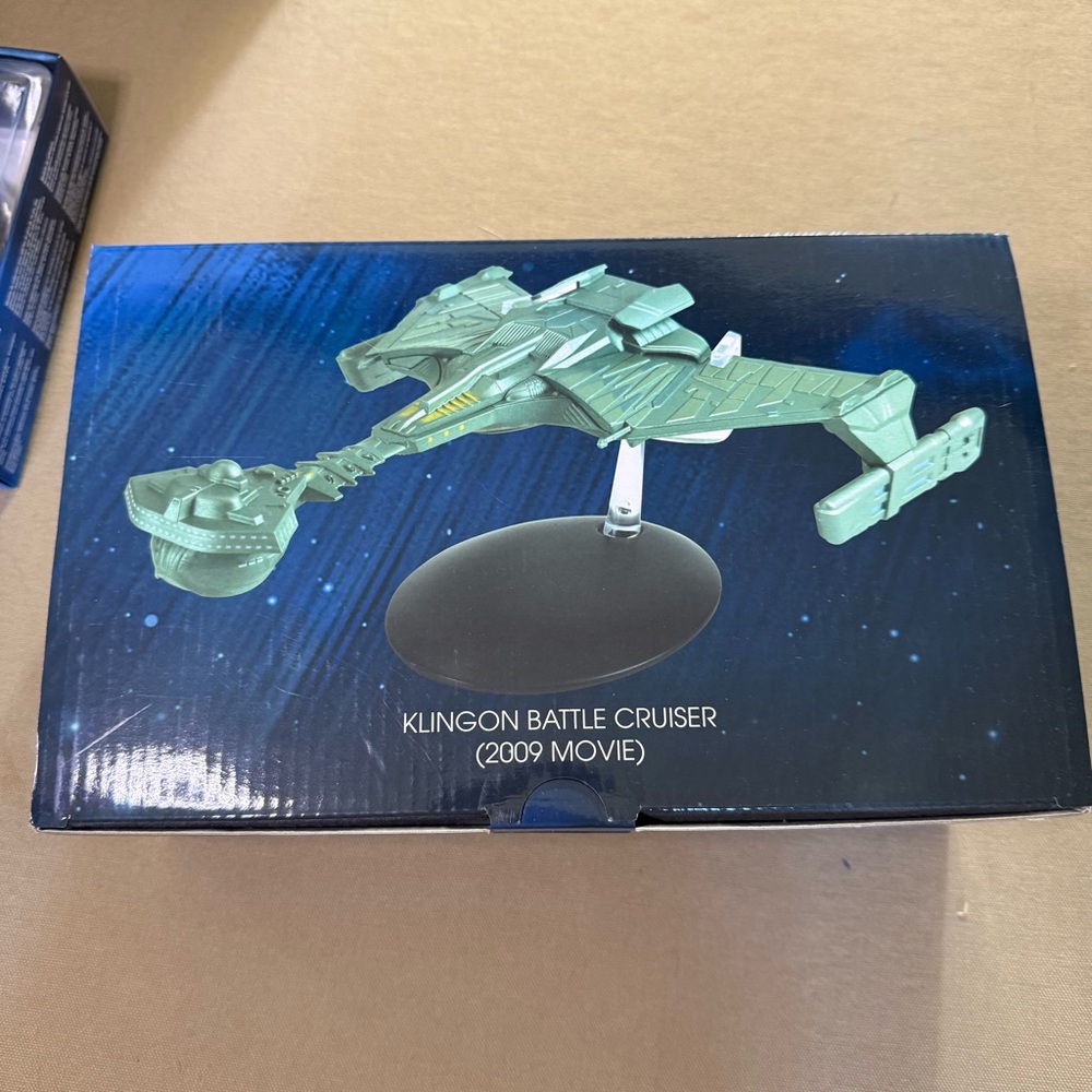 Eaglemoss Star Trek Klingon Battle Cruiser 2009